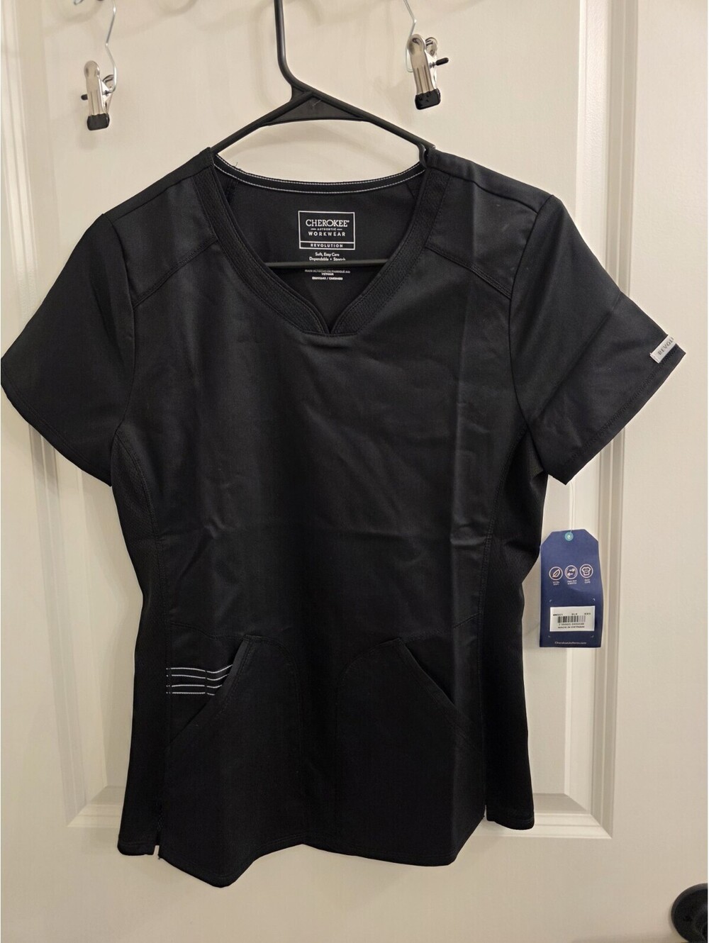 New Cherokee Workwear Revolution Women's Scrub Top NWT Size XXS Black V-Neck